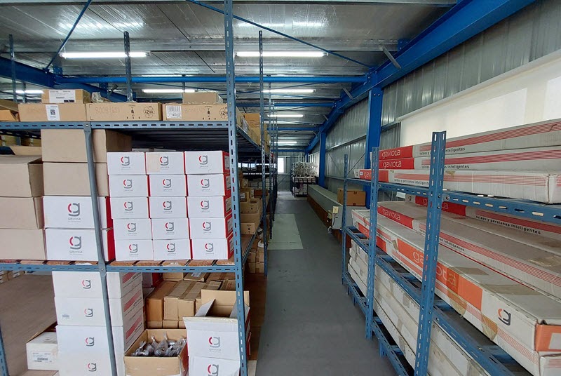 Product shelving